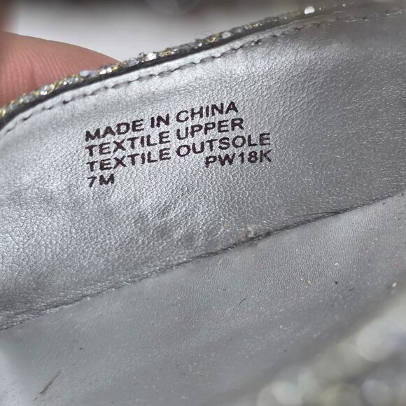 Michael Kors Silver Glitter T-Strap High Heel Sandals Womens Size 7 - Picture 8 of 8